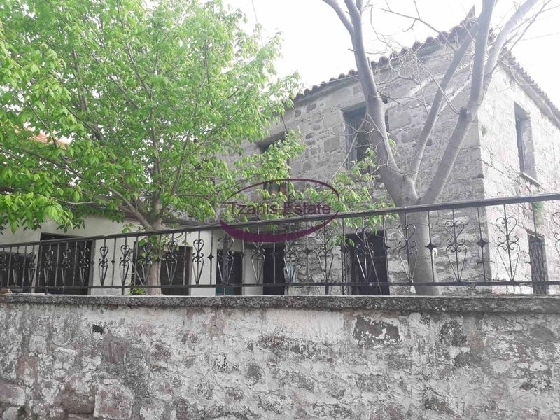 (For Sale) Residential Detached house || Lesvos/Petra - 100 Sq.m, 2 Bedrooms, 65.000€ 